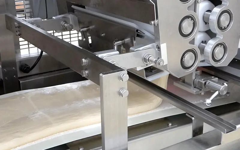 V4-マルチブレッドライン | レオン自動機株式会社