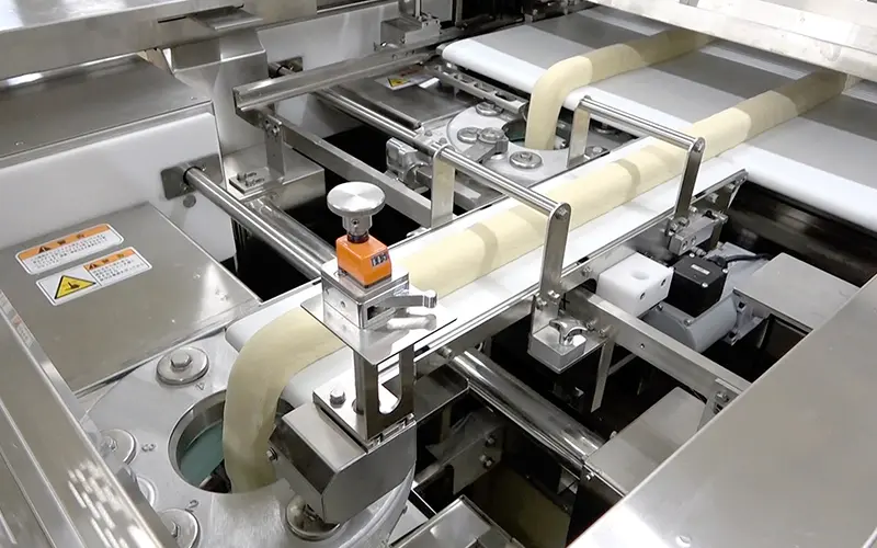 製パン機械 V4-マルチブレッドライン | レオン自動機株式会社